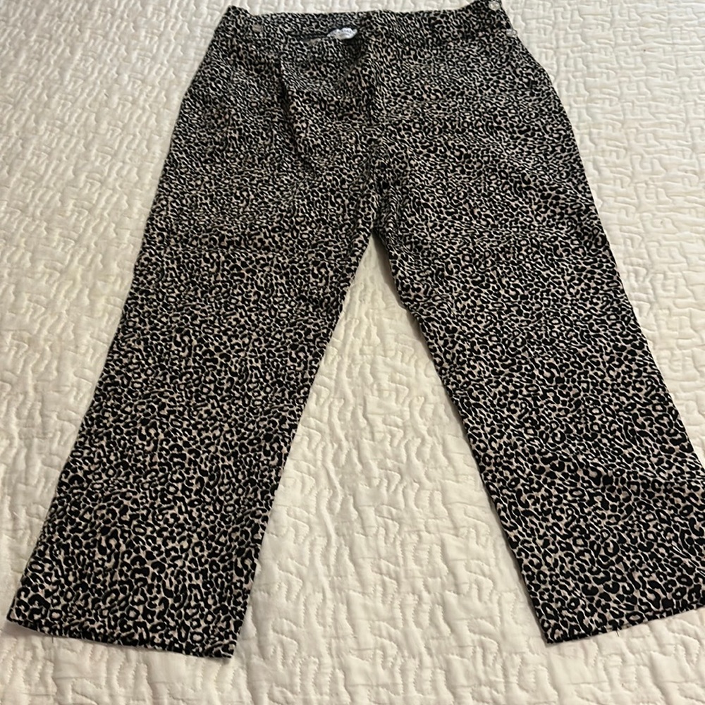 Animal print capris 16